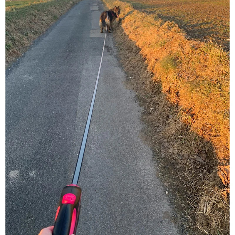 TrailGrip Pro Retractable Dog Leash